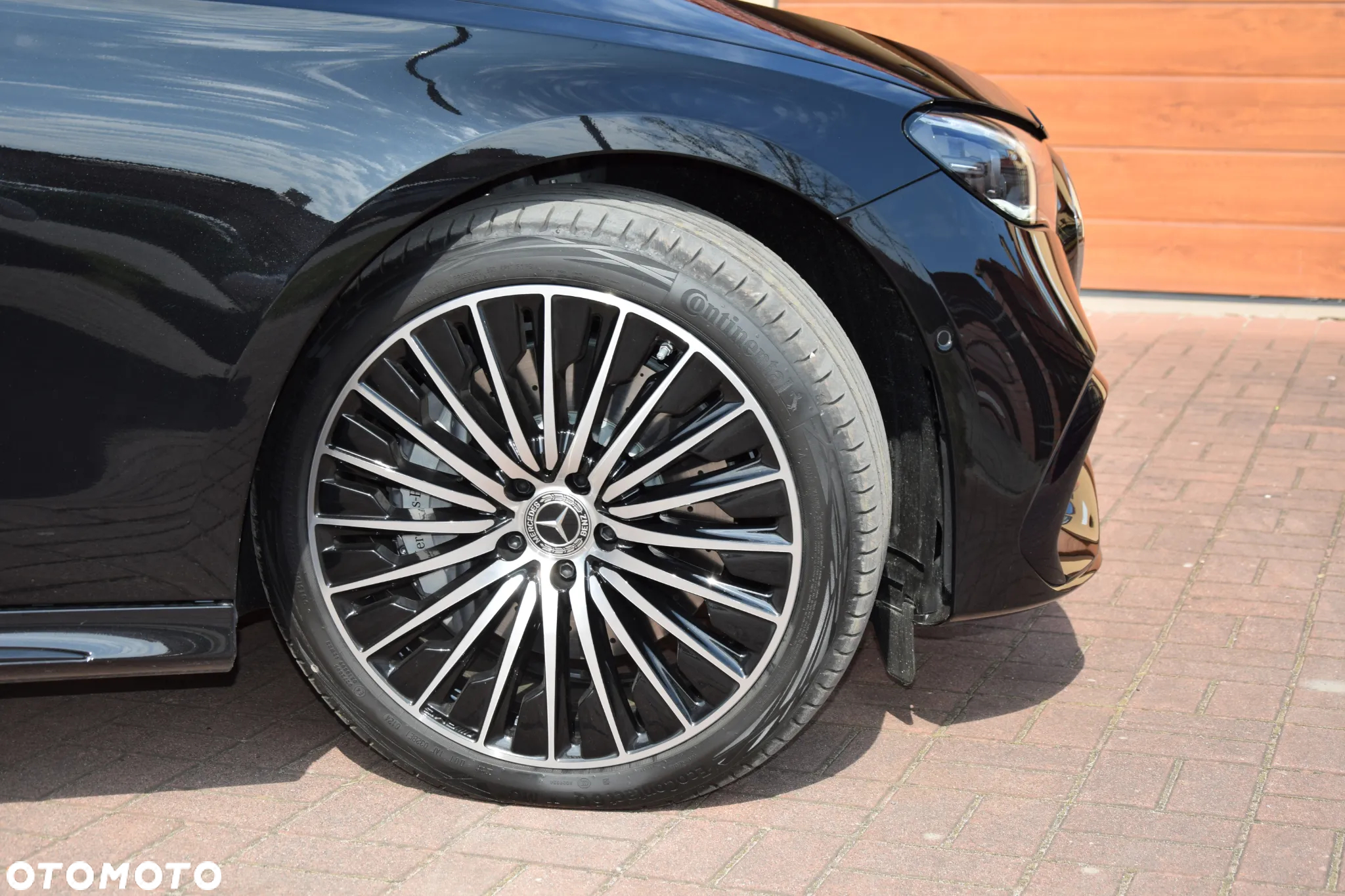 Mercedes-Benz Klasa E 220 d 4-Matic AMG/Avantgarde - 17