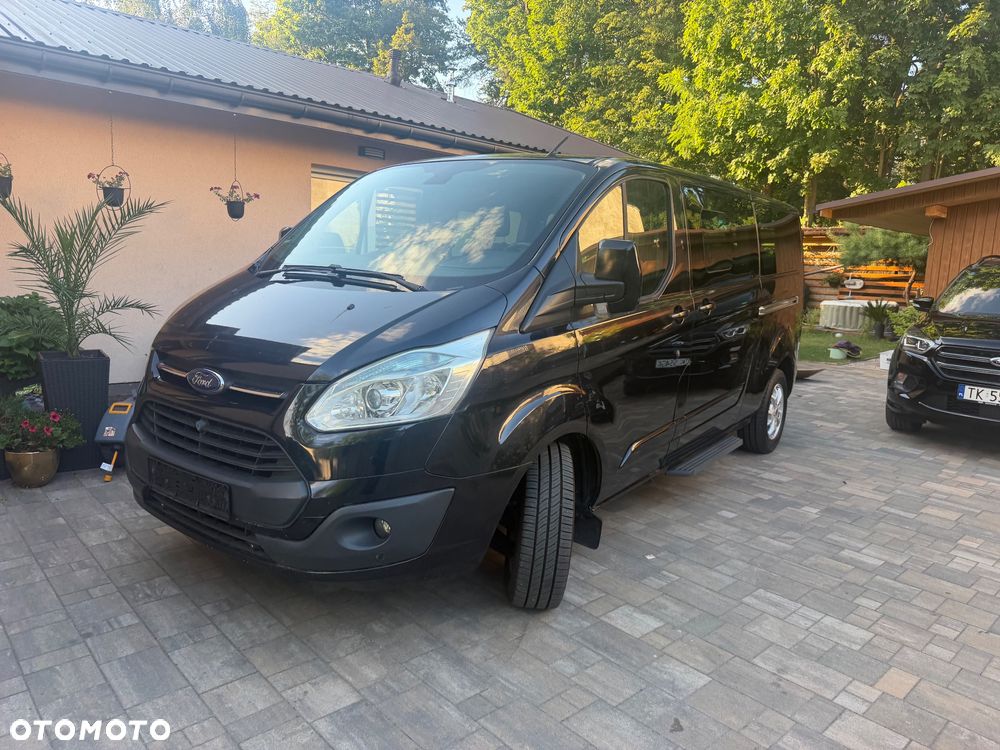 Ford Tourneo Custom - 10