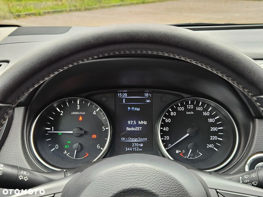 Nissan Qashqai 1.6 DCi 4x4 Tekna - 22