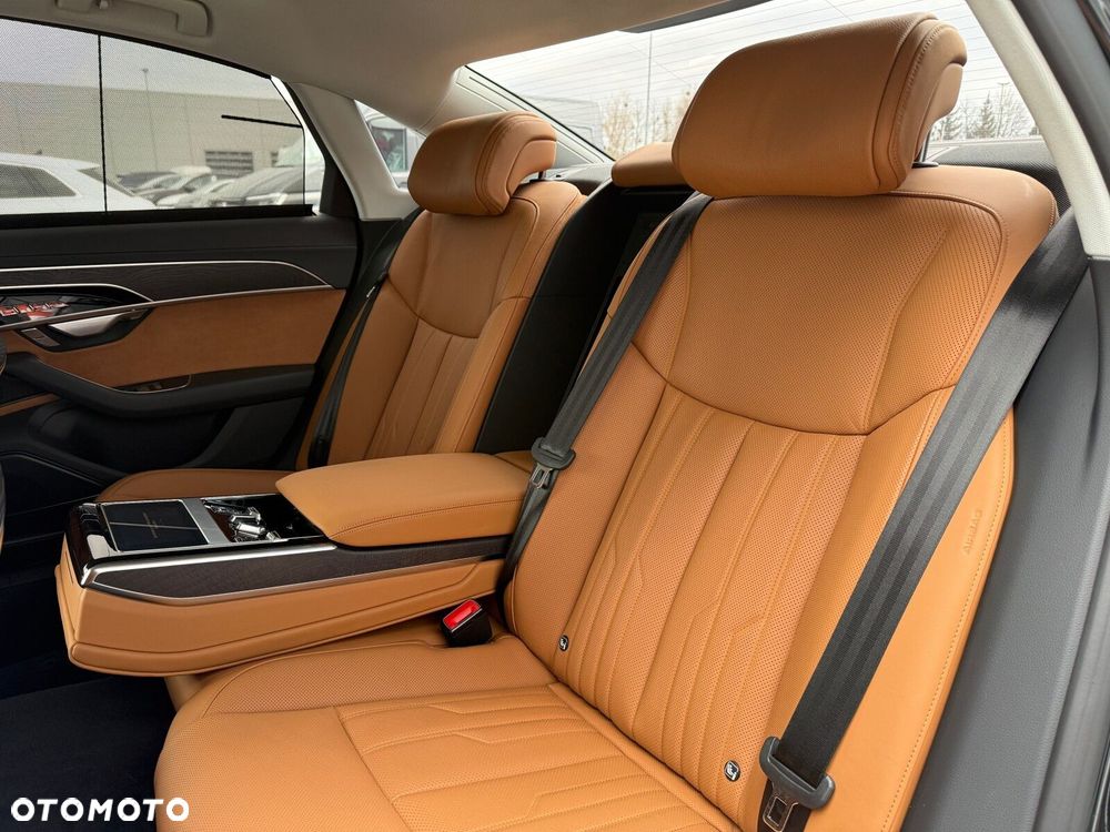 Audi A8 - 14