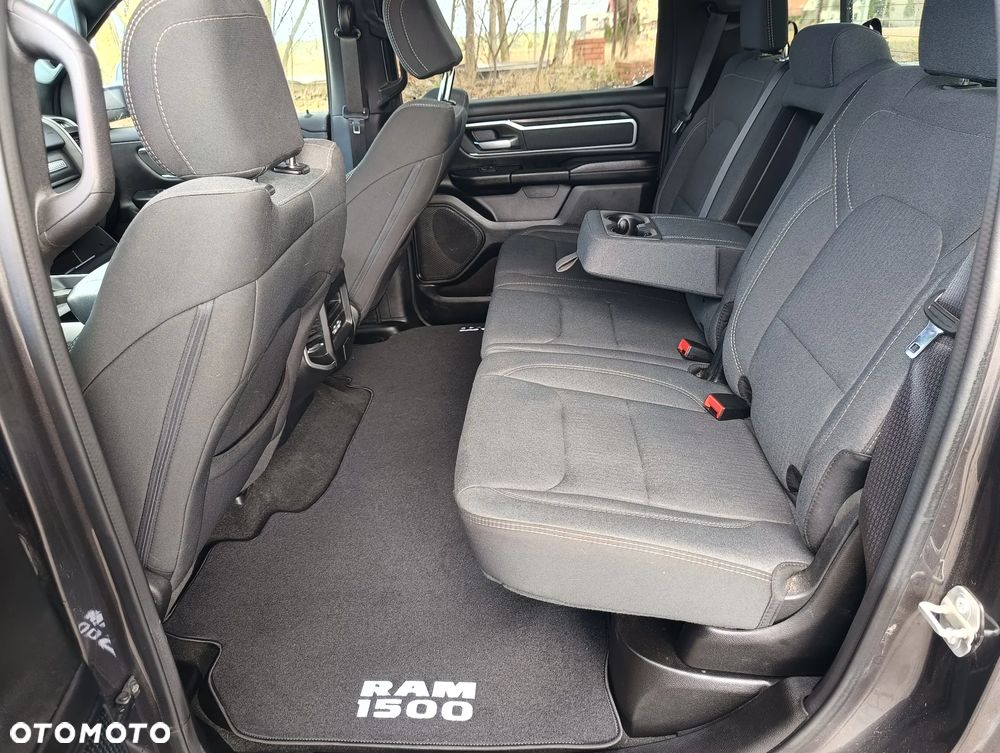 RAM 1500 Crew Cab Shortbed Bighorn - 15