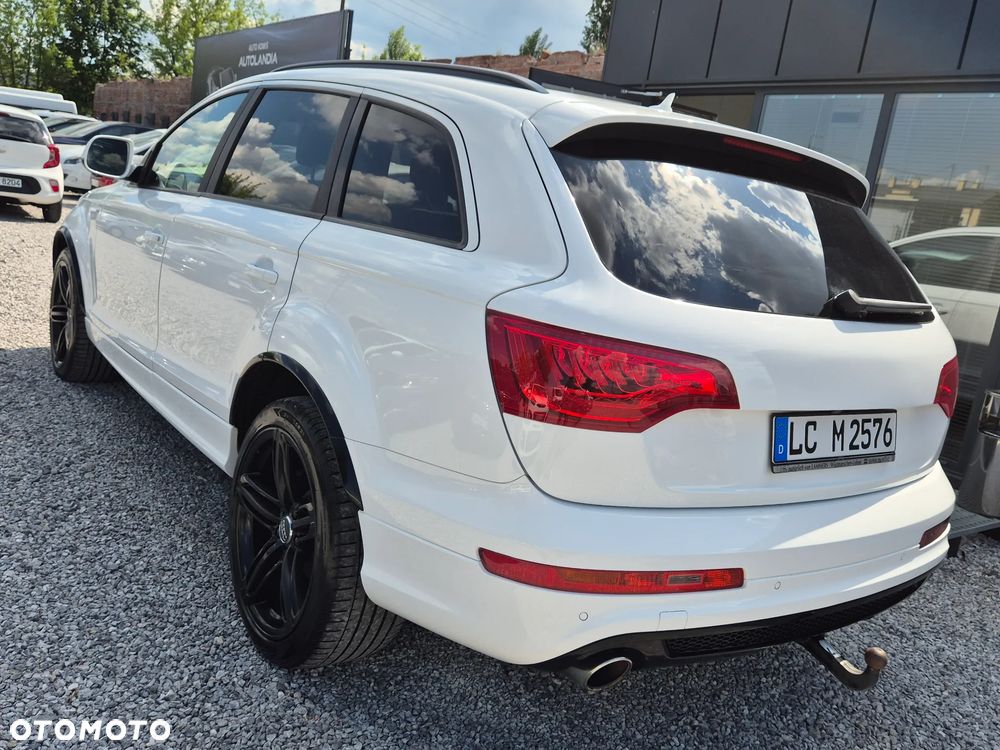 Audi Q7 - 10
