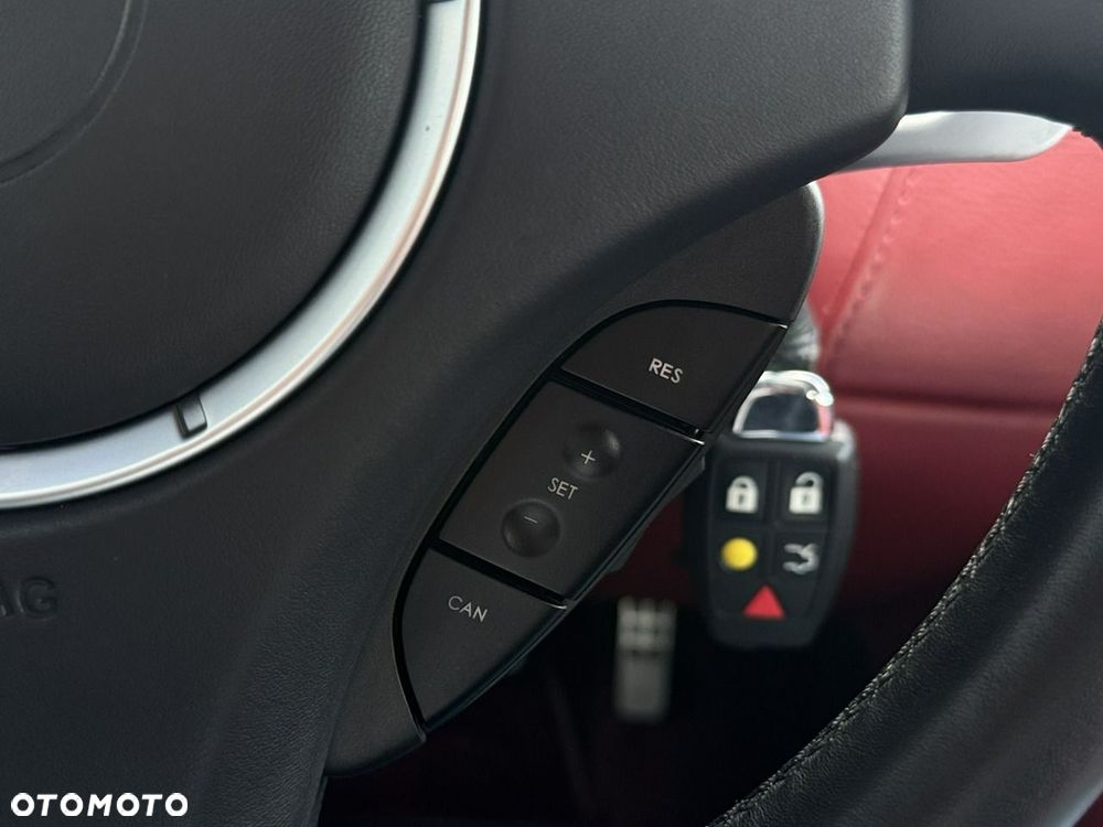 Aston Martin DB9 Touchtronic - 19