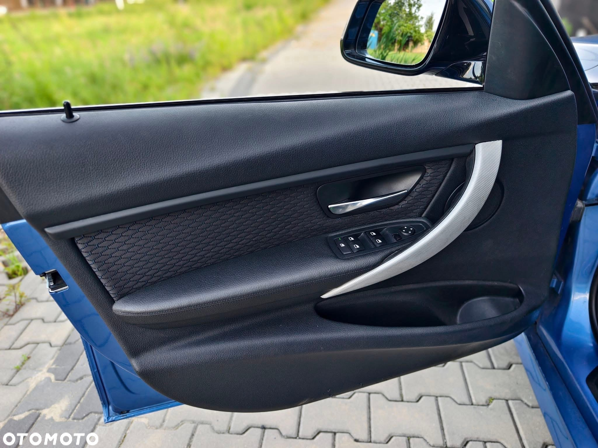 BMW Seria 3 316d Touring Edition M Sport Shadow - 9