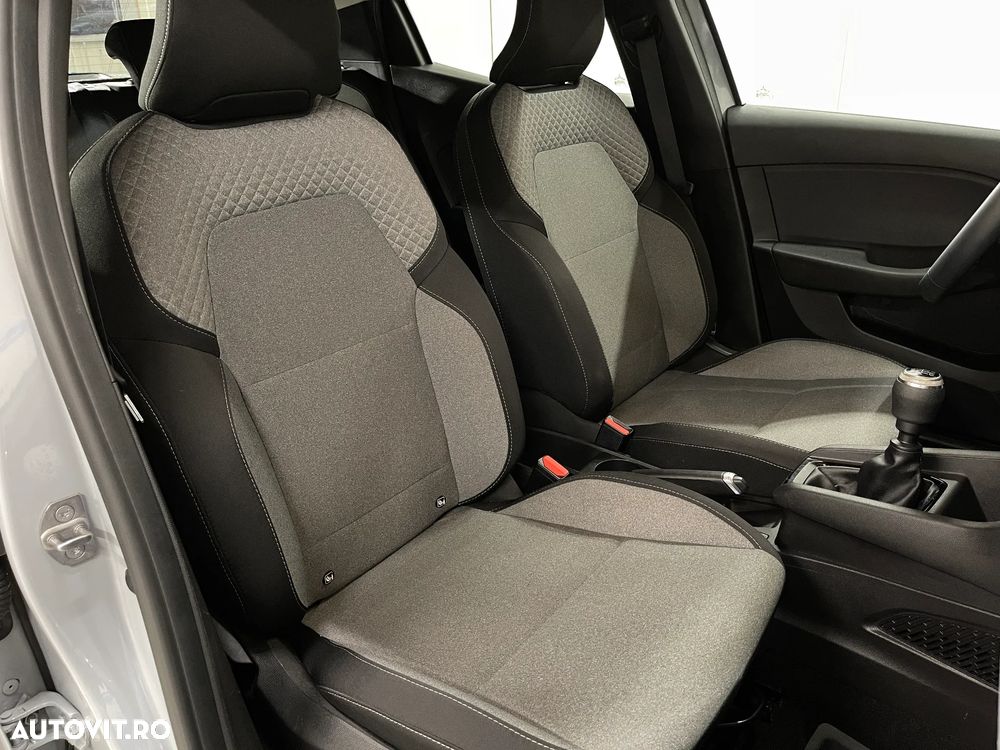 Renault Clio V Blue dCi 100 Evolution - 9