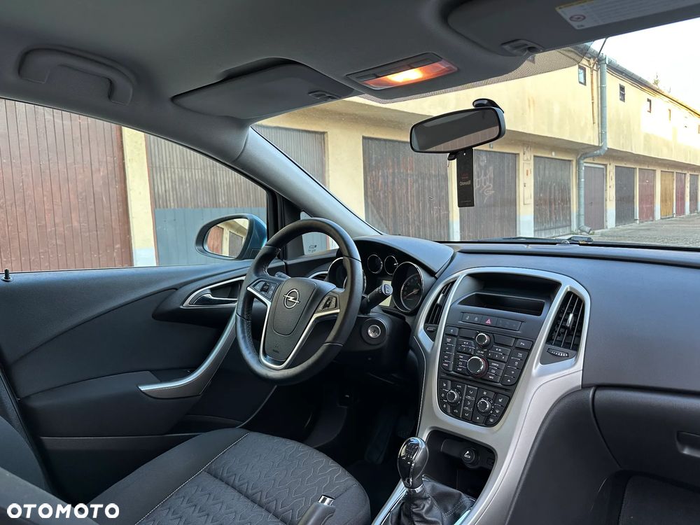 Opel Astra 1.4 T Active - 11