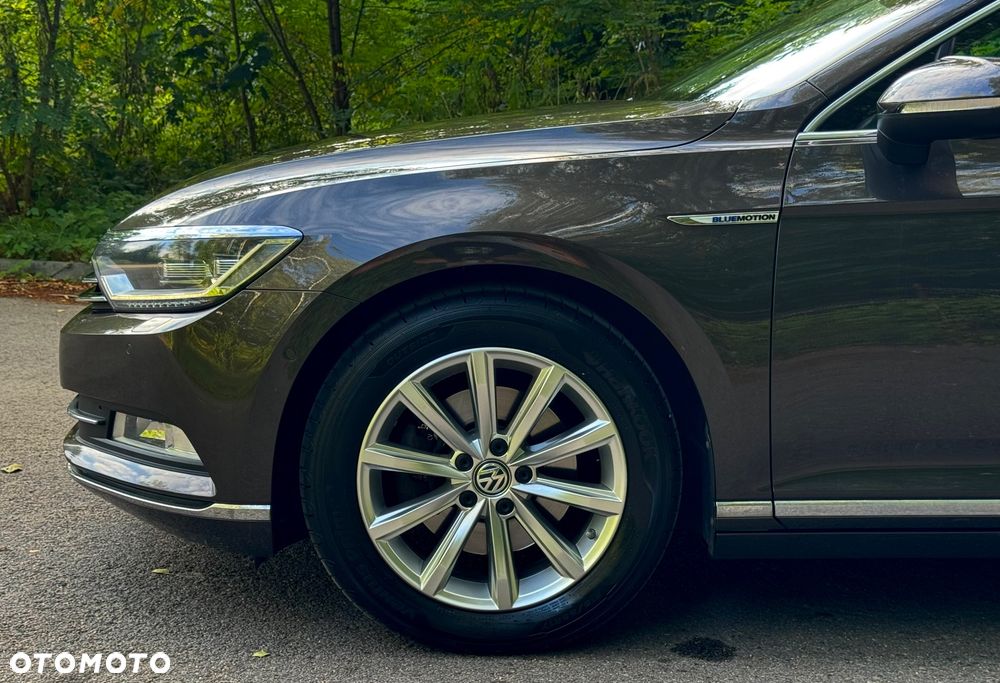 Volkswagen Passat 2.0 TDI SCR Highline DSG - 12