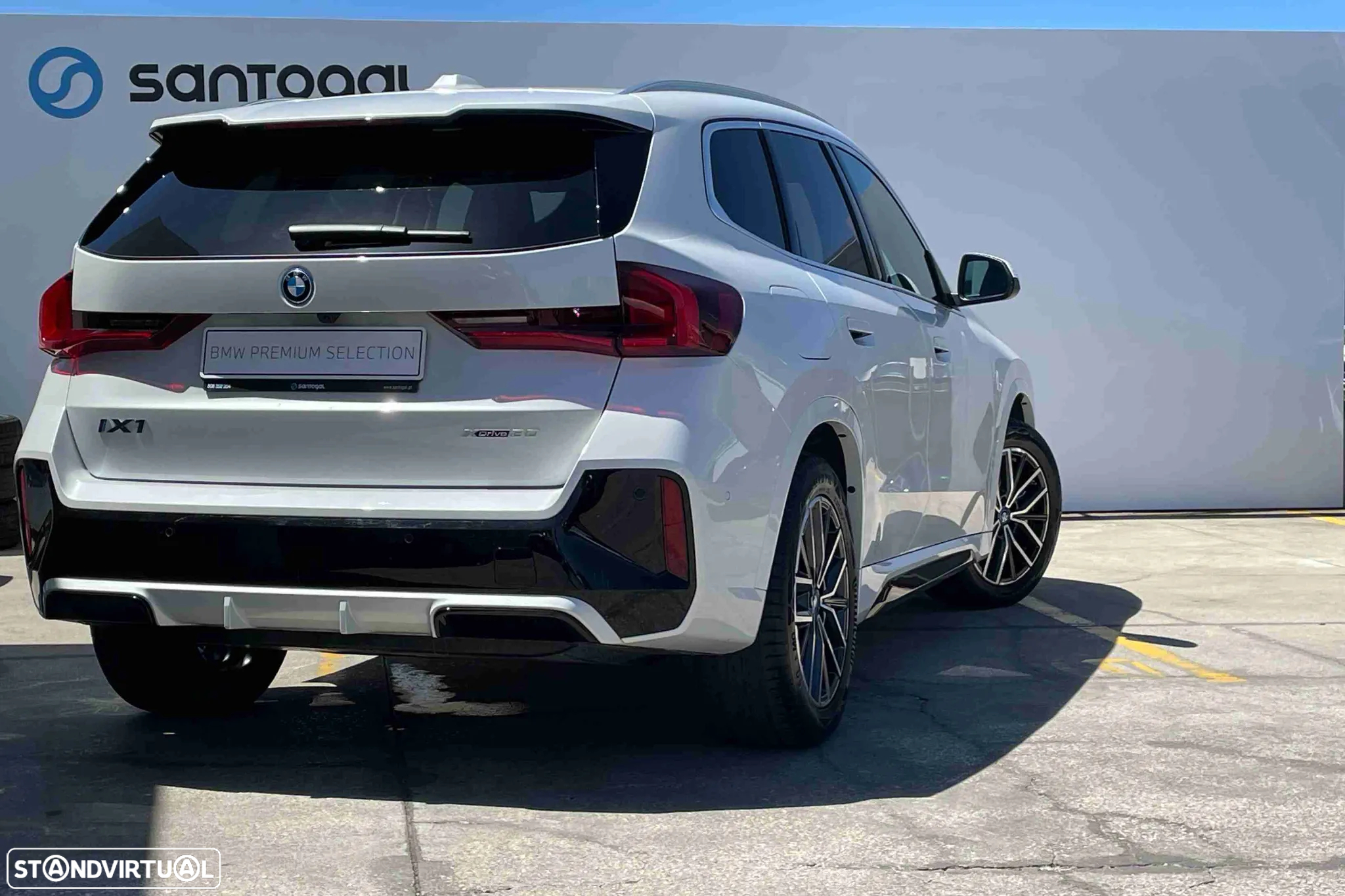BMW iX1 xDrive30 Pack Desportivo M - 3