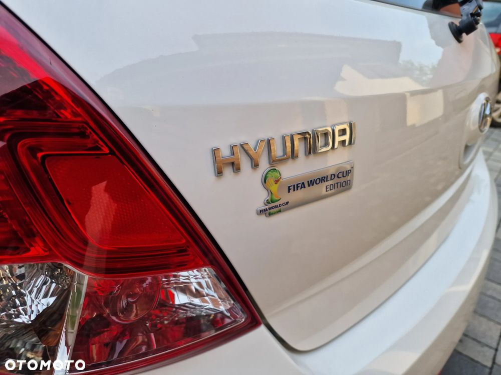 Hyundai i20 1.2 Fifa World Cup Edition - 12