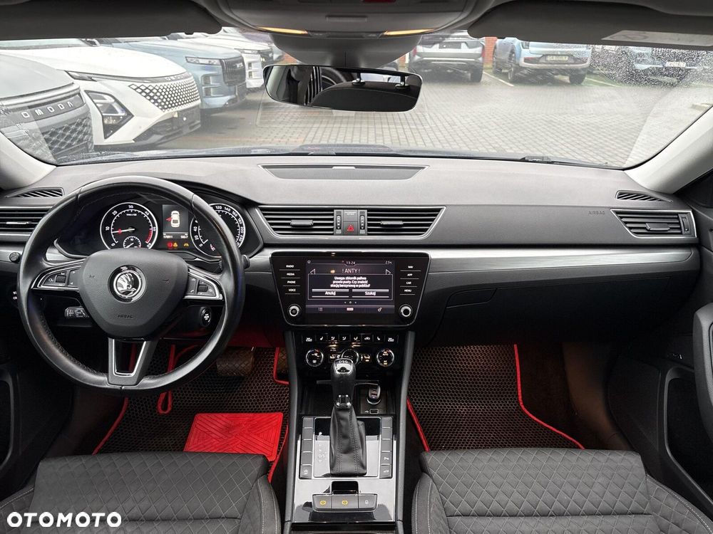 Skoda Superb 2.0 TDI SCR Style DSG - 20