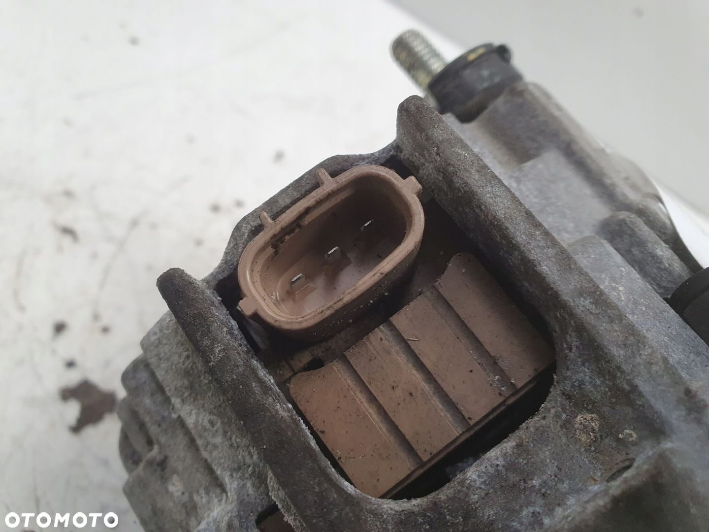 Nissan Micra IV K13 1.2 16V ALTERNATOR 231001HH1A - 8