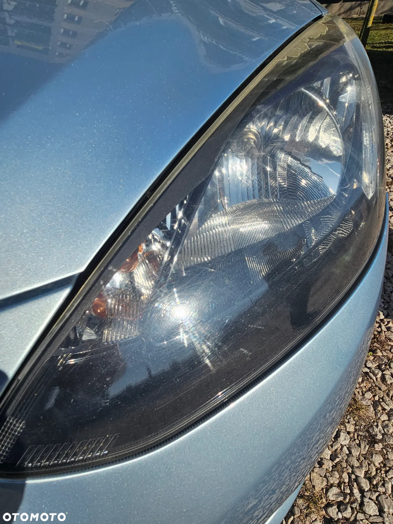 Mazda 2 - 24