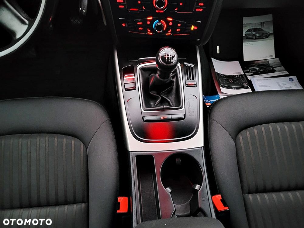 Audi A4 Limousine 2.0 TDI DPF Ambiente - 16