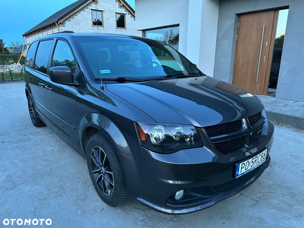 Dodge Grand Caravan 3.6 R/T - 7