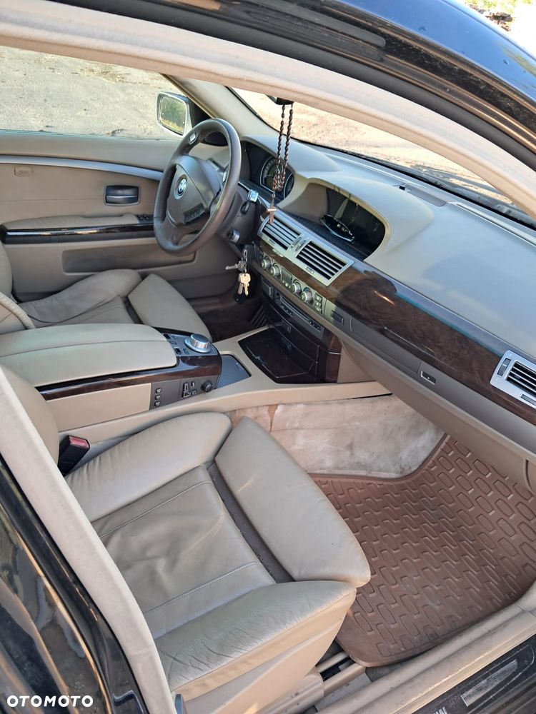 BMW Seria 7 730d - 35