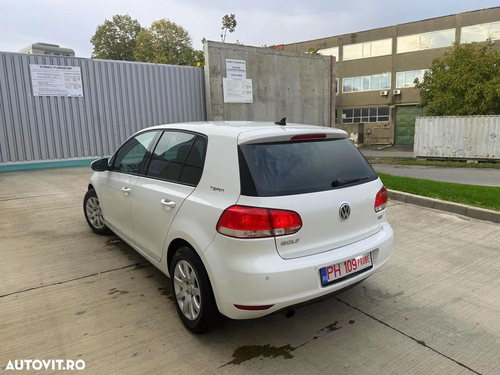 Volkswagen Golf 1.2 TSI BlueMotion Technology Comfortline - 4