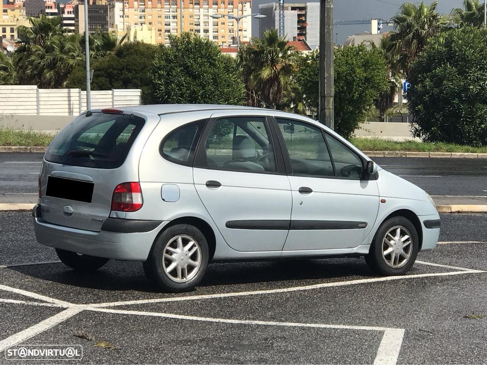 Renault Scénic 1.4 16V Conquest - 4