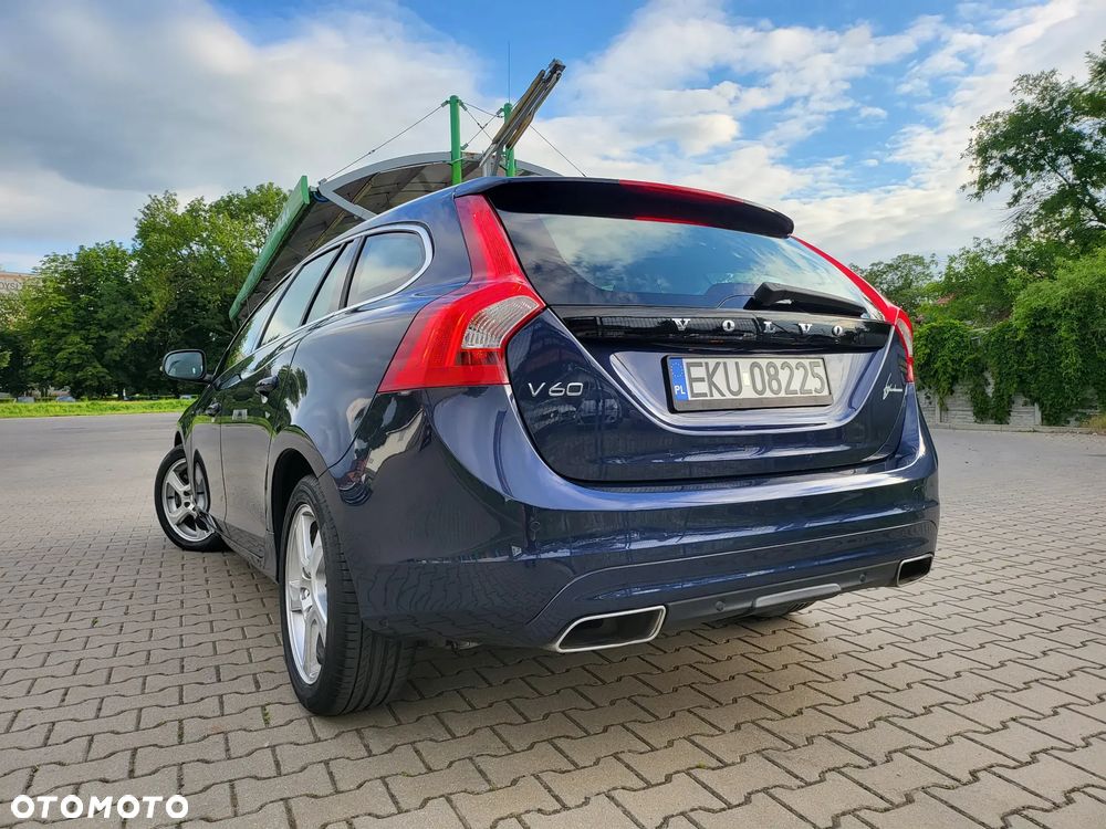Volvo V60 - 11