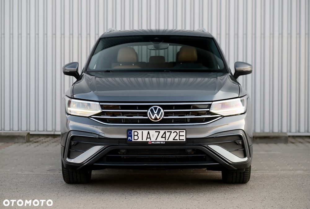 Volkswagen Tiguan - 11