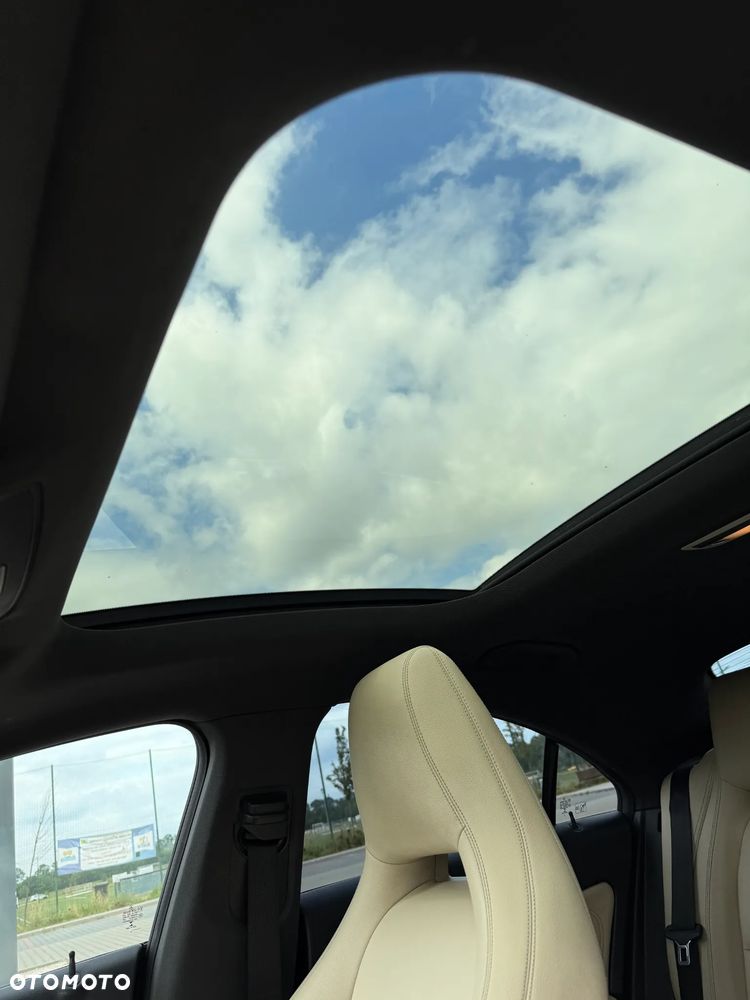 Mercedes-Benz CLA 250 7G-DCT - 29