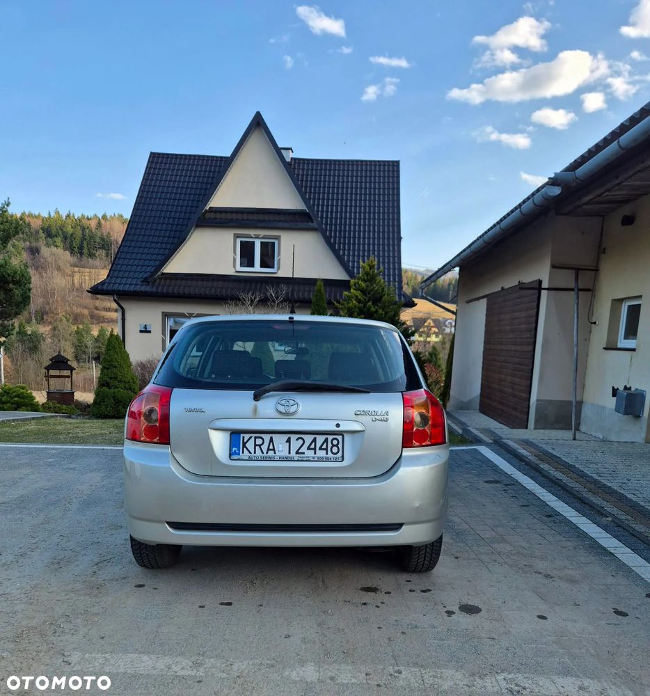 Toyota Corolla 1.4 D-4D Luna - 4