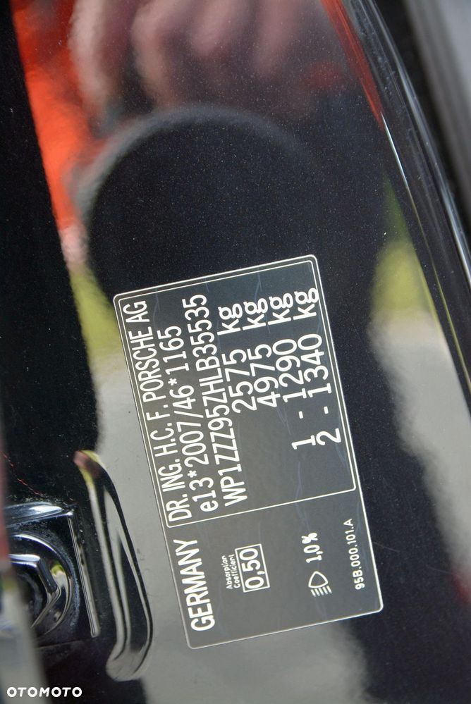 Porsche Macan - 29