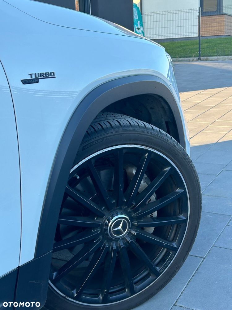 Mercedes-Benz GLB AMG 35 4-Matic - 13