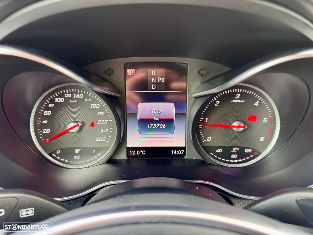 Mercedes-Benz GLC 250 d AMG Line 4-Matic - 23