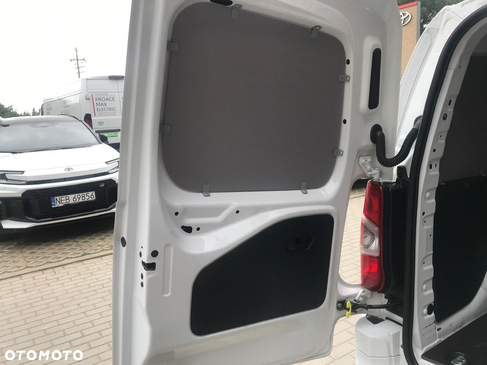 Toyota Proace City - 8