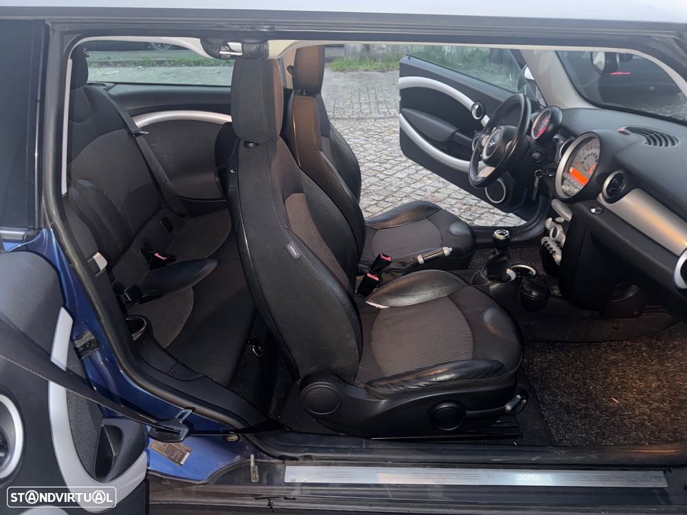 MINI Clubman Cooper D - 13