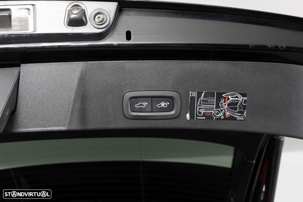 Volvo XC 40 1.5 T5 PHEV Momentum Plus - 15