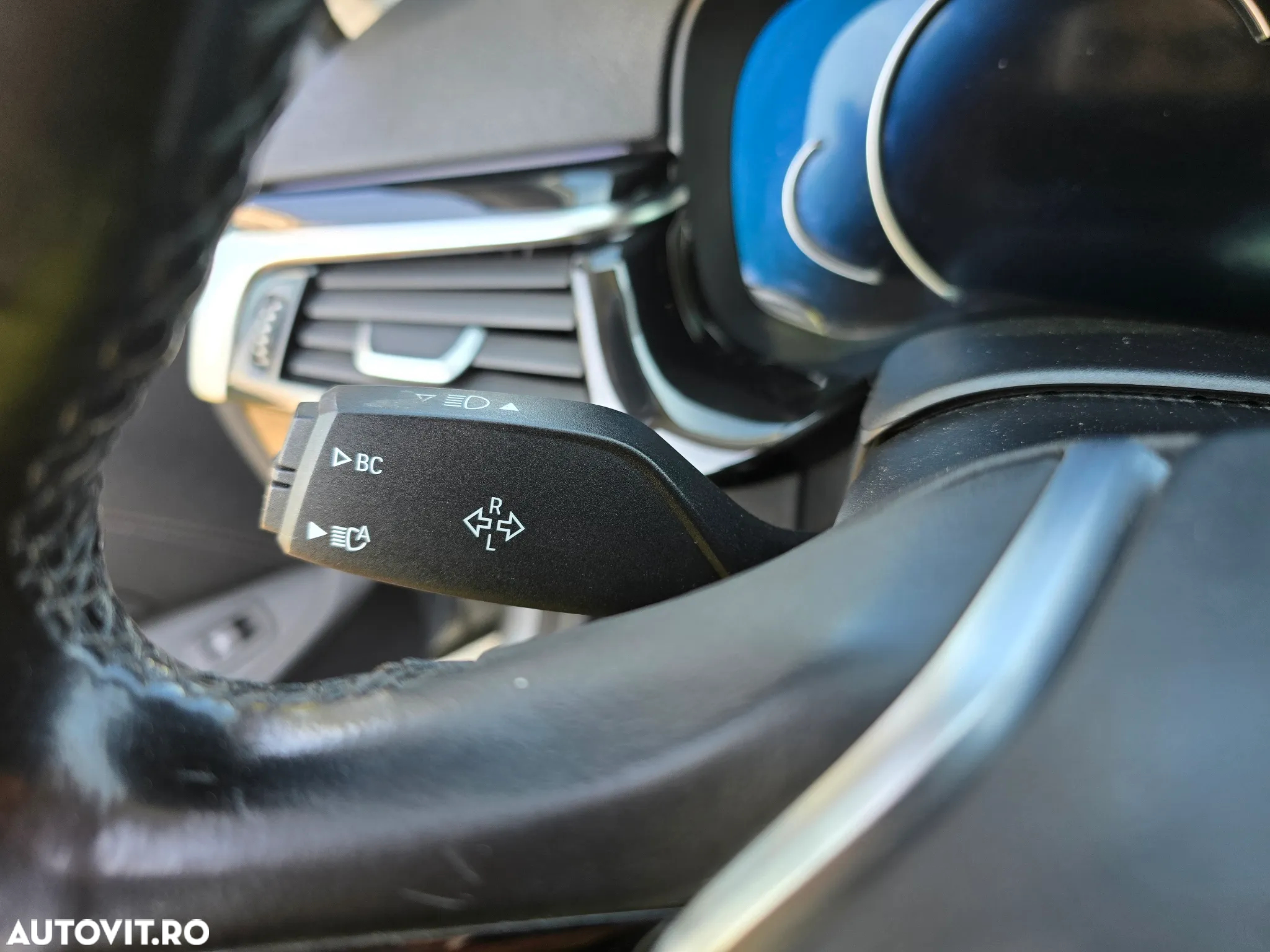BMW Seria 5 520d AT - 38