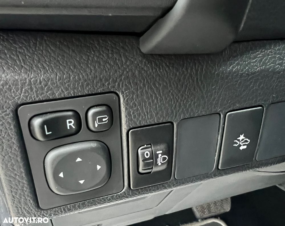 Toyota Auris 1.8 L VVT-i Sol+ - 28