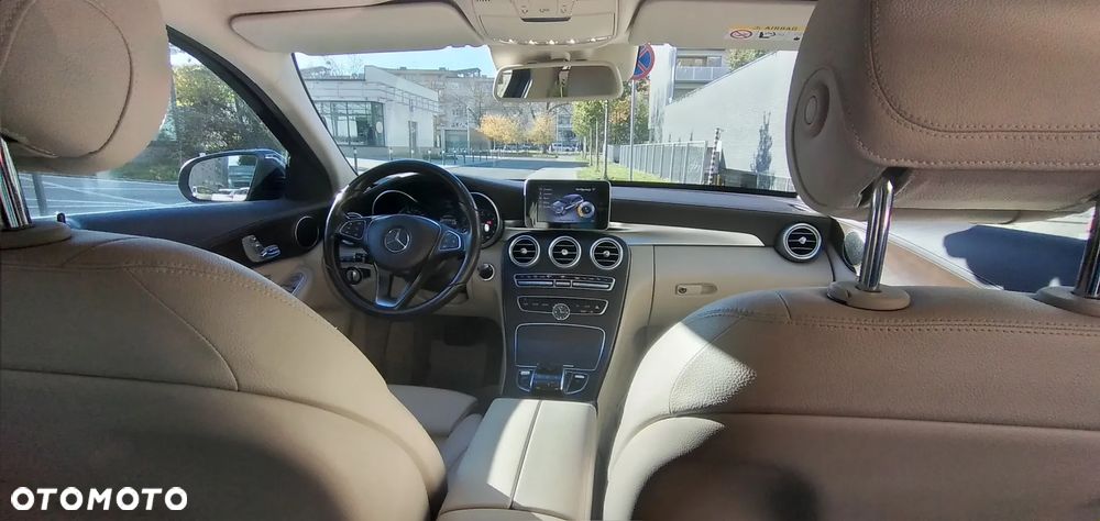 Mercedes-Benz Klasa C 200 4-Matic 7G-TRONIC - 15