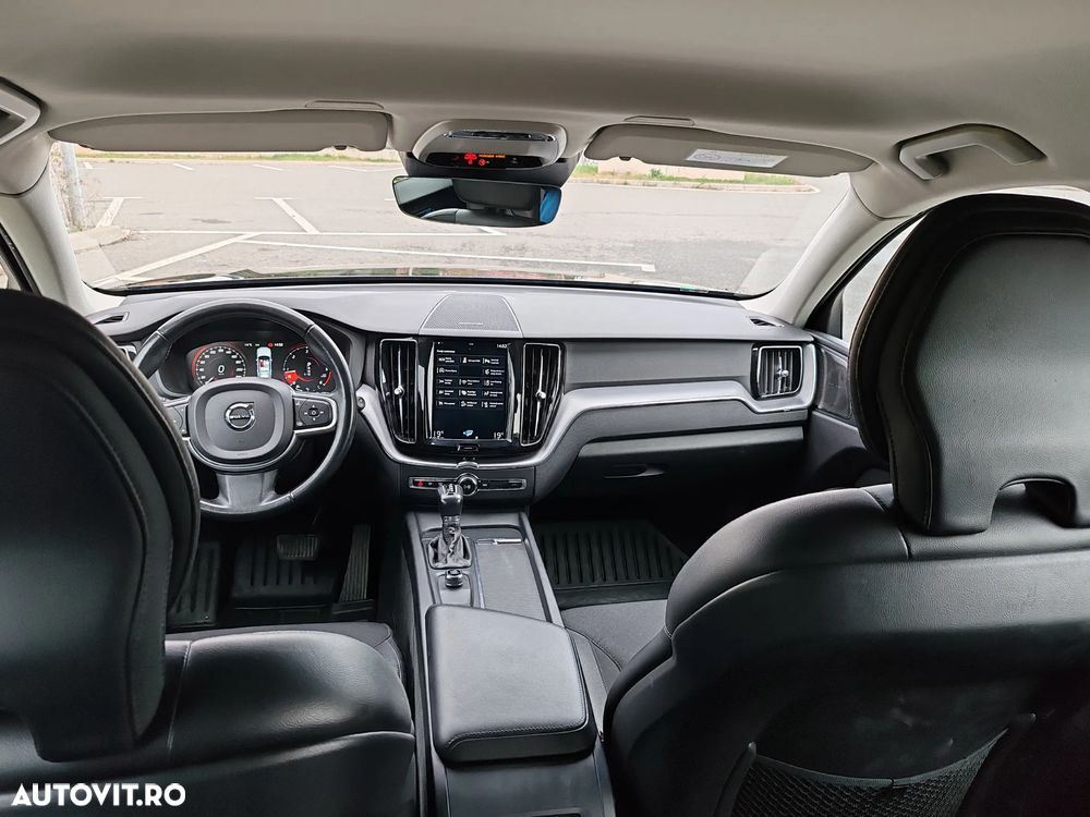 Volvo XC 60 D5 AWD Geartronic Momentum - 10