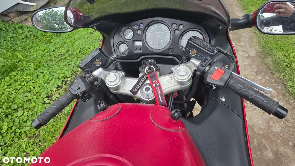 Honda CBR - 33