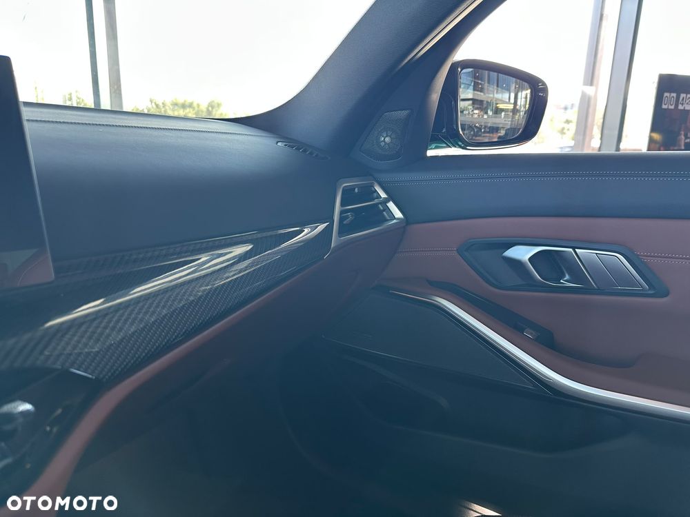 BMW M3 Competition xDrive sport - 23