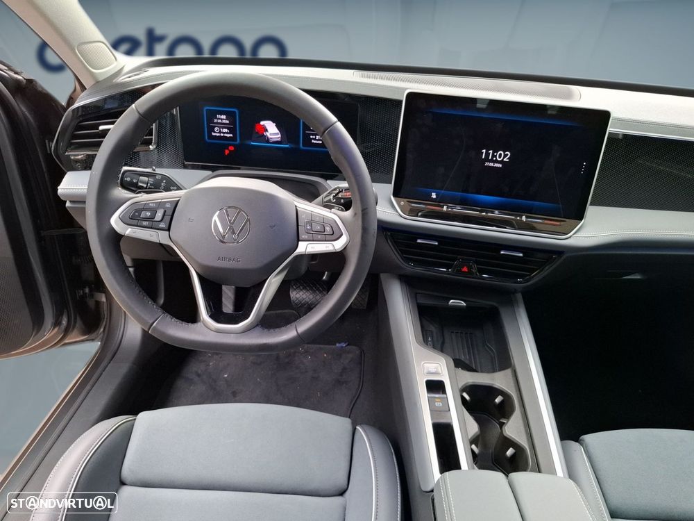 Volkswagen Passat Variant 1.5 TSI eHybrid Business DSG — fotografia 13