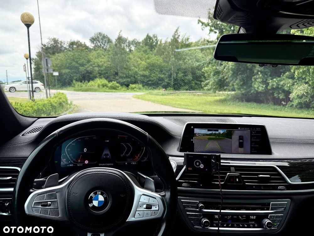 BMW Seria 7 740d xDrive sport - 13