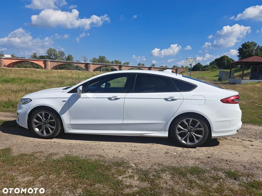 Ford Mondeo - 1