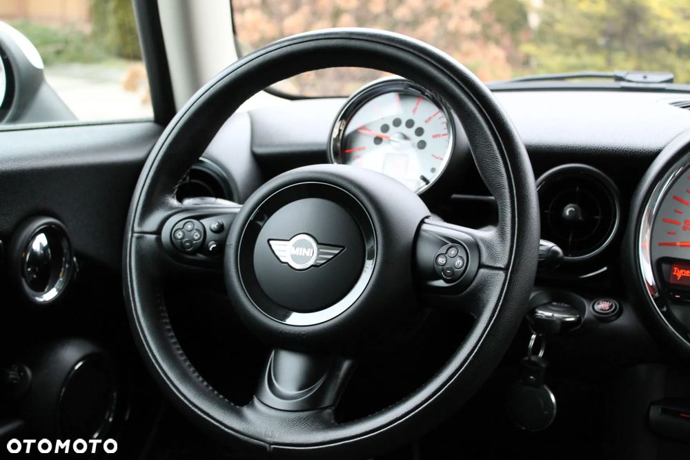 MINI Cooper D Baker Street - 30