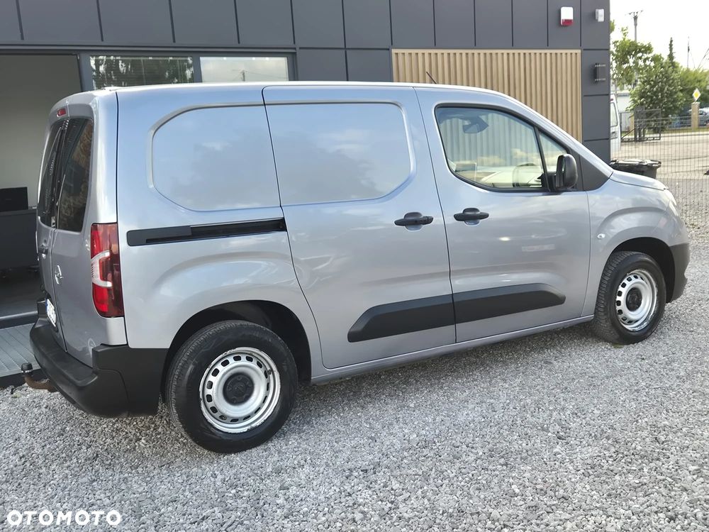 Opel COMBO - 14
