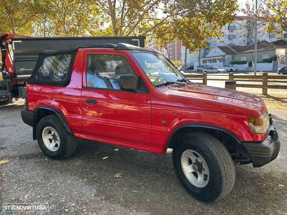 Mitsubishi Pajero - 10