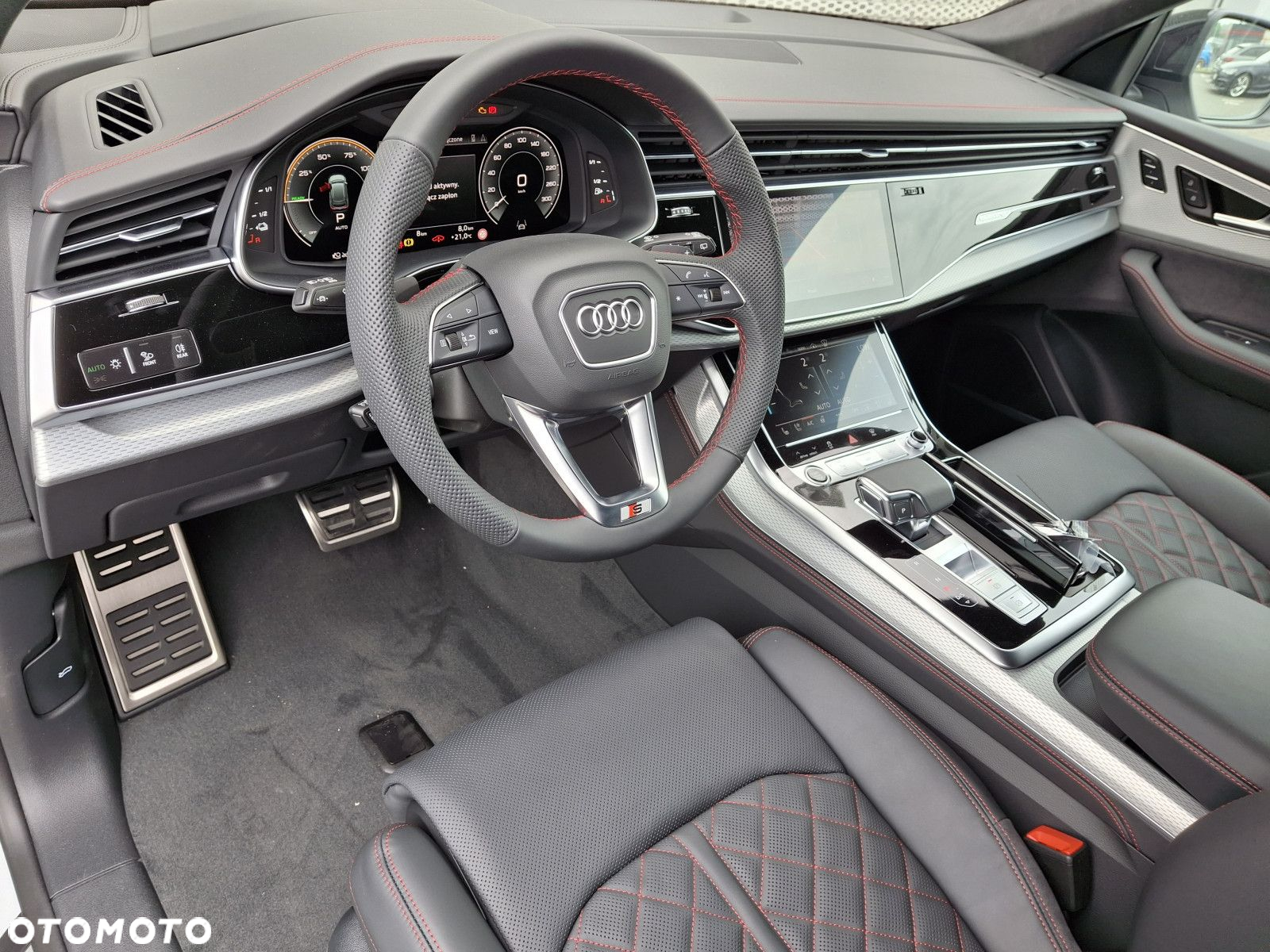 Audi Q8 - 10