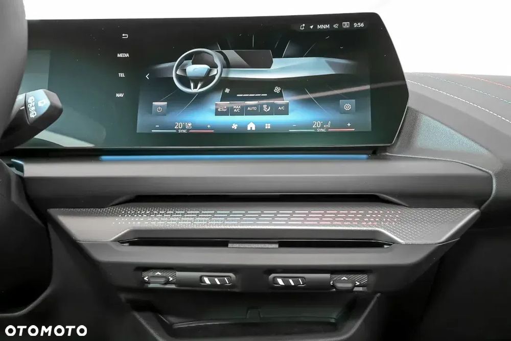 BMW Seria 1 123 mHEV xDrive - 17