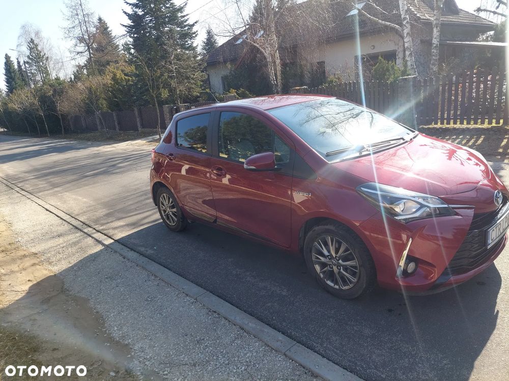 Toyota Yaris Hybrid 100 Premium EU6 - 3