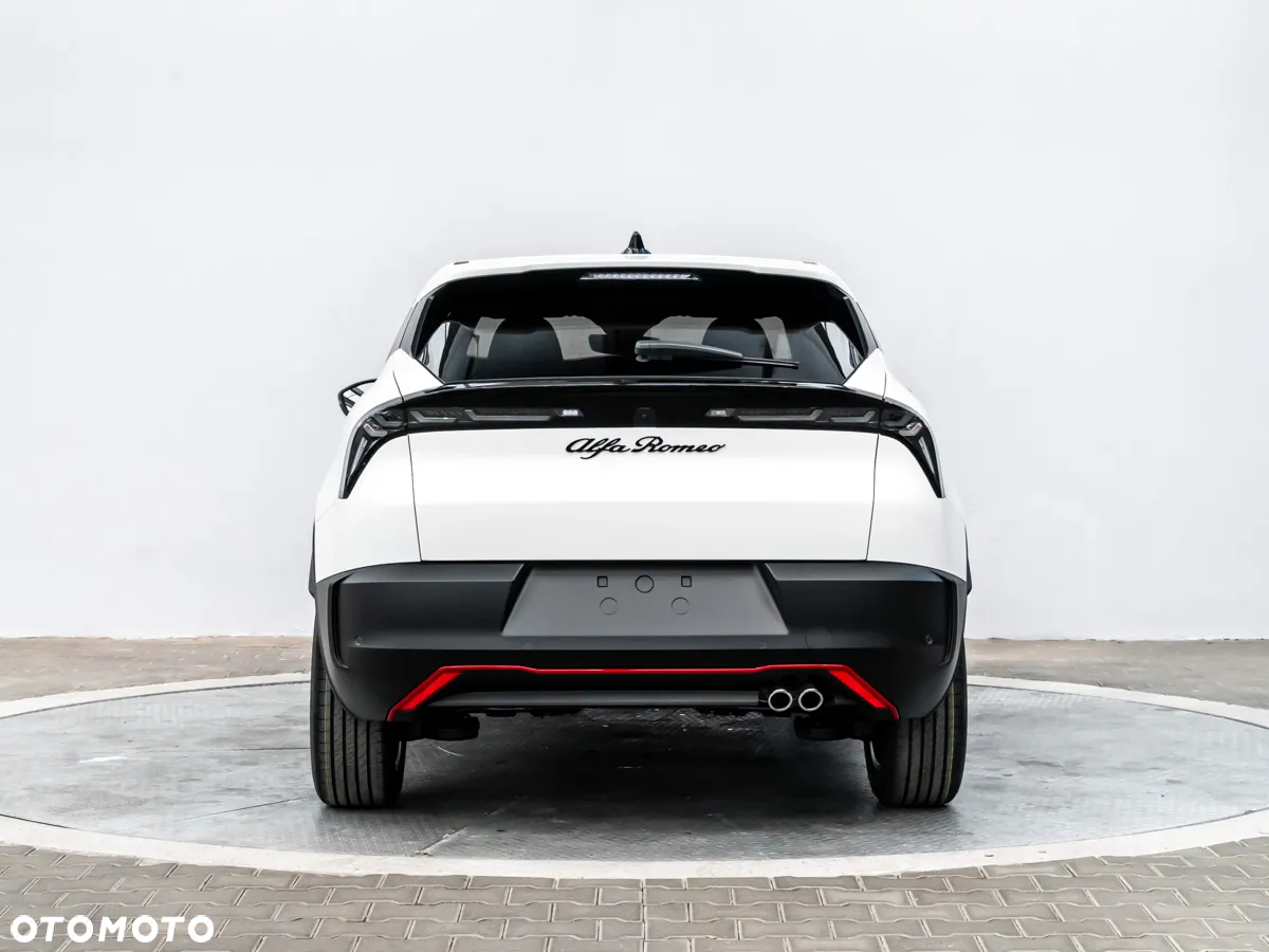 Alfa Romeo Junior 1.2 mHEV Ibrida Speciale eDCT - 4