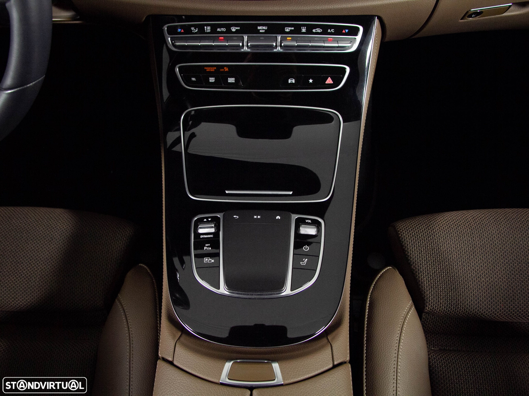 Mercedes-Benz E 300 de Avantgarde 4Matic - 13