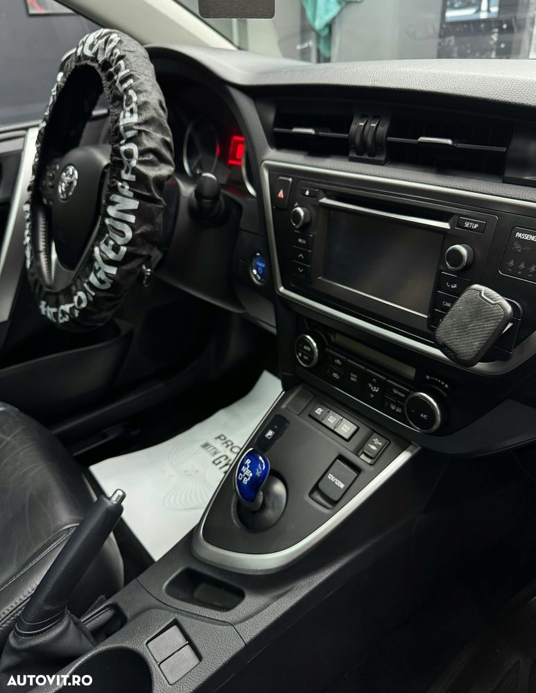Toyota Auris - 7