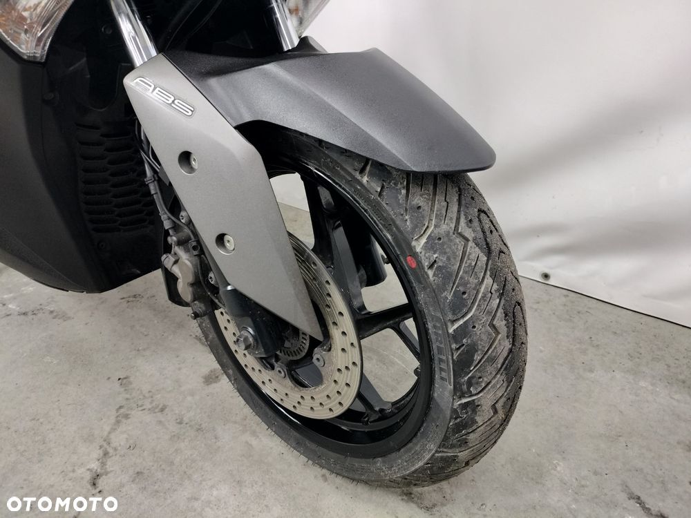Yamaha X-max - 3